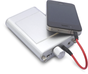 一般的なスマートフォンとポータブルアンプとの合体に威力を発揮するタイプです 7cm×5cm