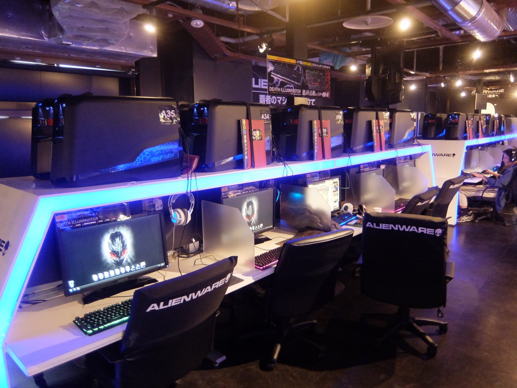 アイ・カフェAKIBA PLACEでもピカっております。